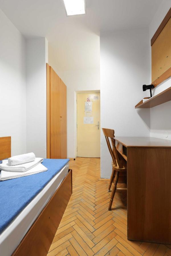 Rooms Studentsko Naselje Ivan Goran Kovacic Rijeka Exterior foto